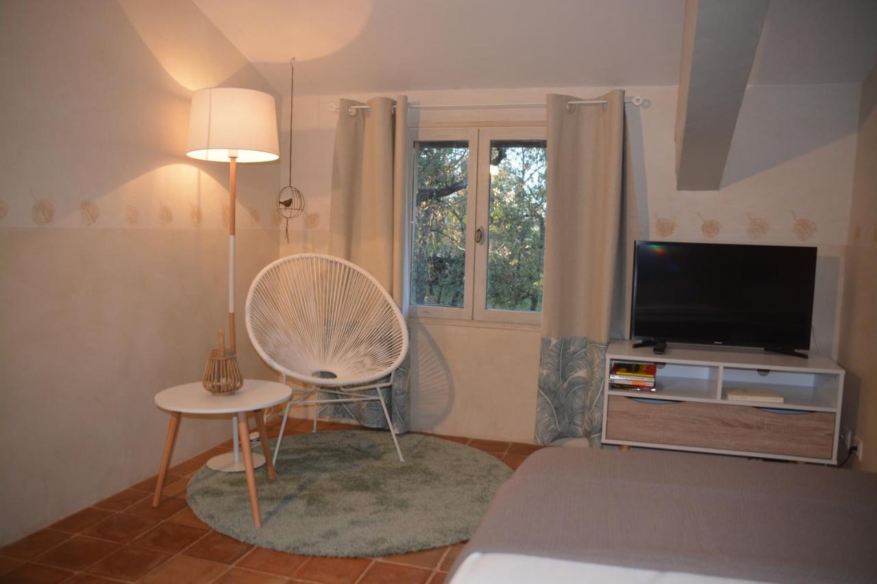 La Petite Sardine Bed & Breakfast Lirac Exterior photo